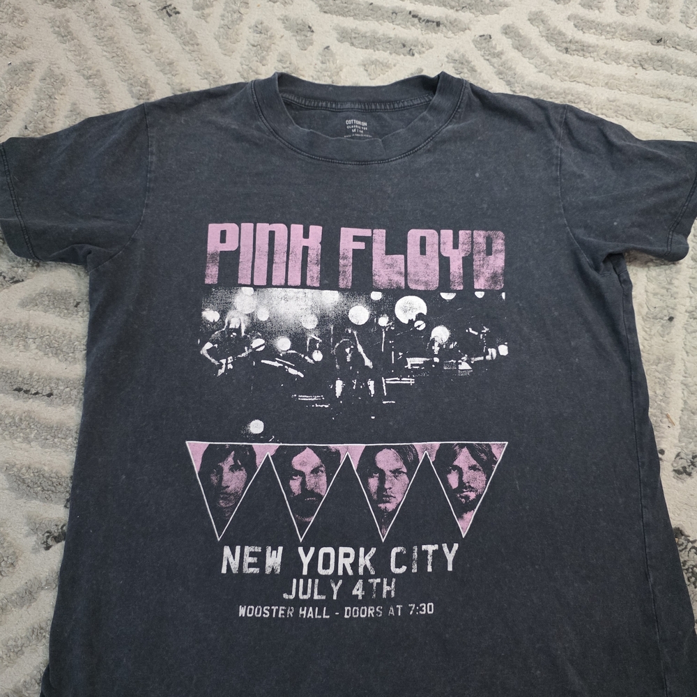 Pink Floyd Graphic T-Shirt